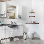 Bright Cottage 300 M From The Beach 別荘 *