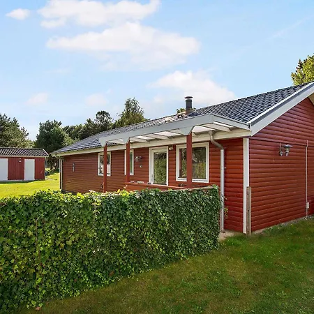 Bright, Spacious And Cozy Cottage, 200 M From The Dom wakacyjny *